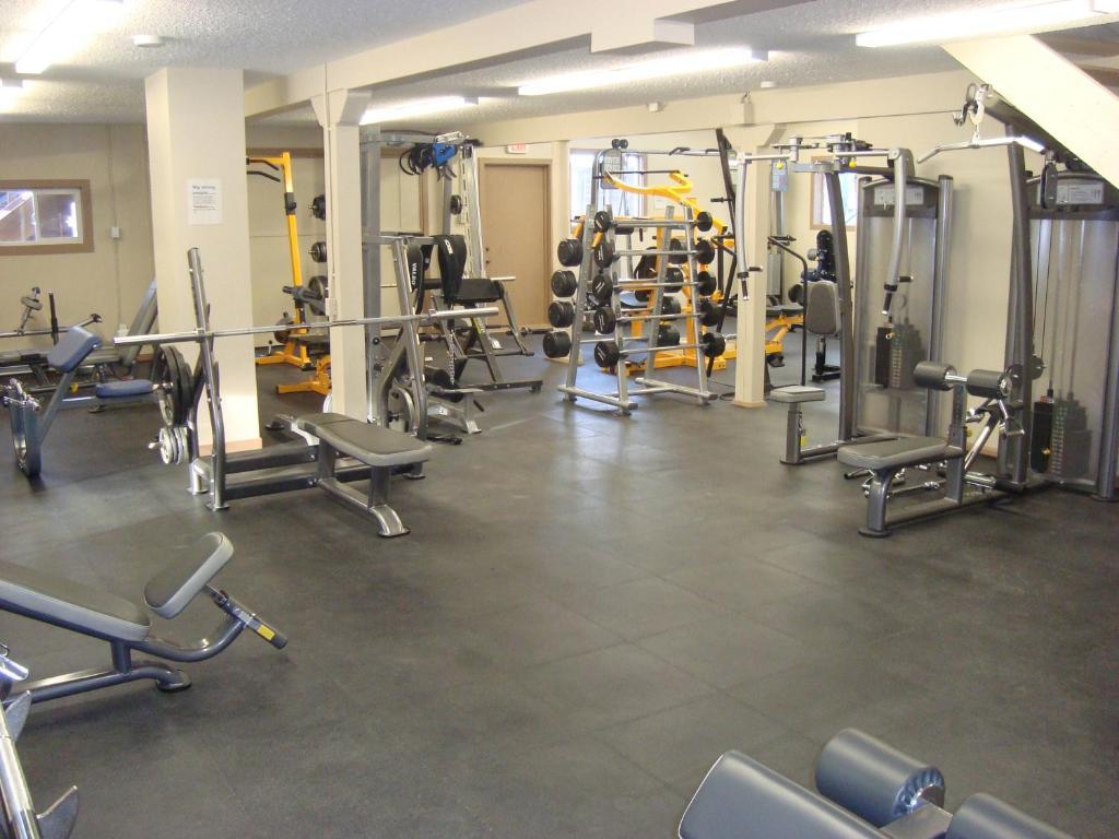 Ypc Fitness & Accomodations Invermere Exterior foto